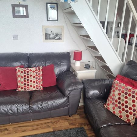 Wow! Amazing Sea Views At Coastal Chalet In Kingsdown Park With Pool No 40 Villa Luaran gambar