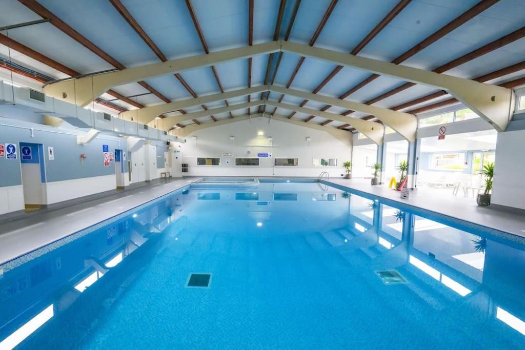 Wow! Amazing Sea Views At Coastal Chalet In Kingsdown Park With Pool No 40 Villa Luaran gambar